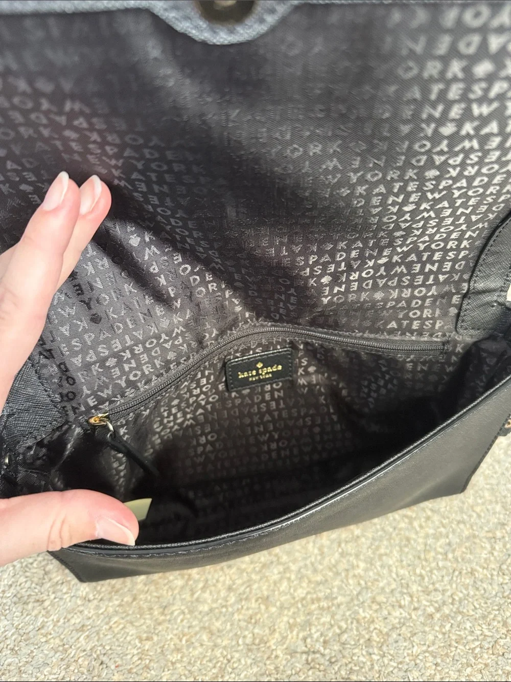 kate spade black crossbody bag with gold chain